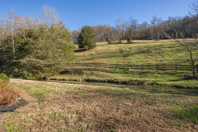 $525,000 | 3580 Blue Creek Road, Lynnville, TN 38472