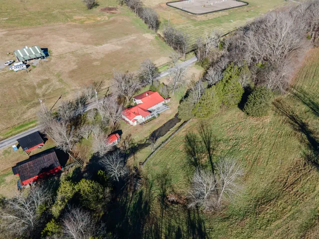 $525,000 | 3580 Blue Creek Road, Lynnville, TN 38472