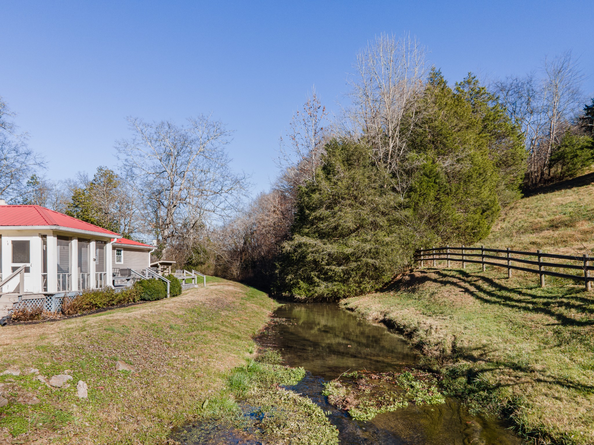 3580 Blue Creek Road Lynnville, TN 38472 - Photo 88 of 90 a view of a house with a yard