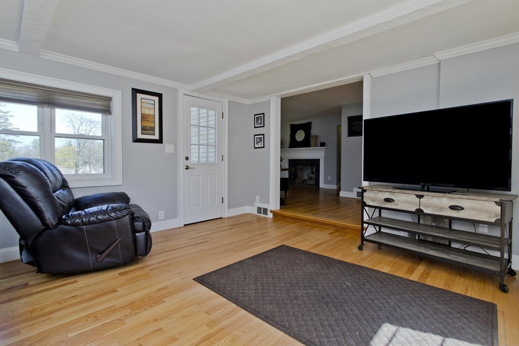 115 Oak Hollow Road Springfield, MA 01128 - Photo 20 of 39