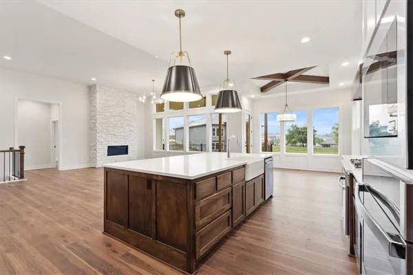 $920,580 | 13458 Terrace Park Drive, Parkville, MO 64152