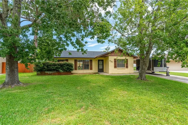 $239,000 | 221 Cherrywood Lane, Edgewater, FL 32132