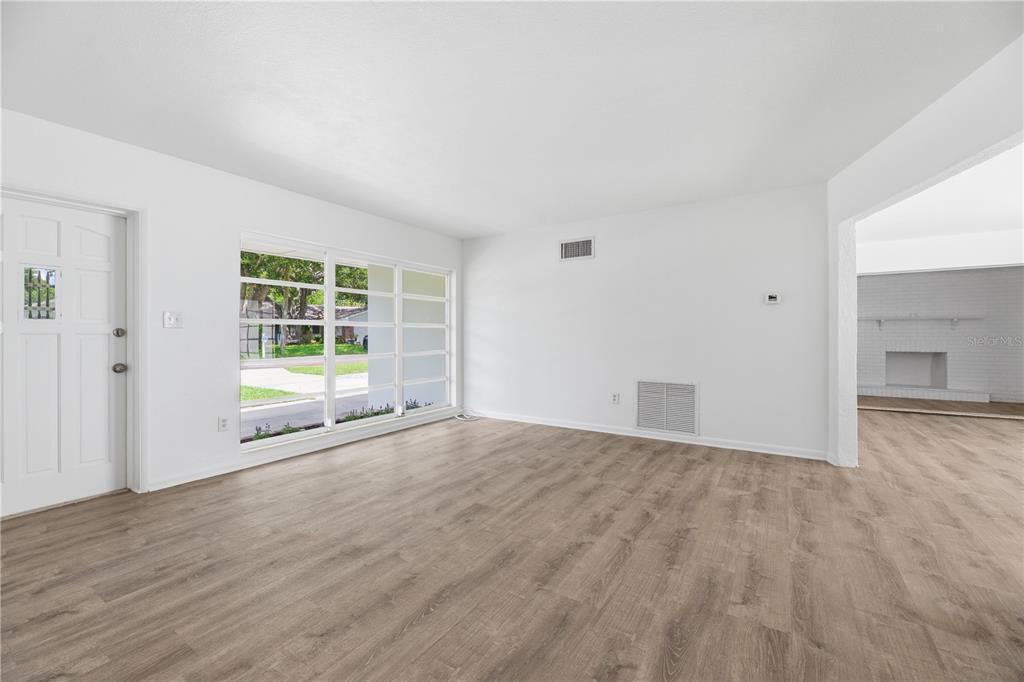 970 Gulf View Boulevard Dunedin, FL 34698 - Photo 12 of 34