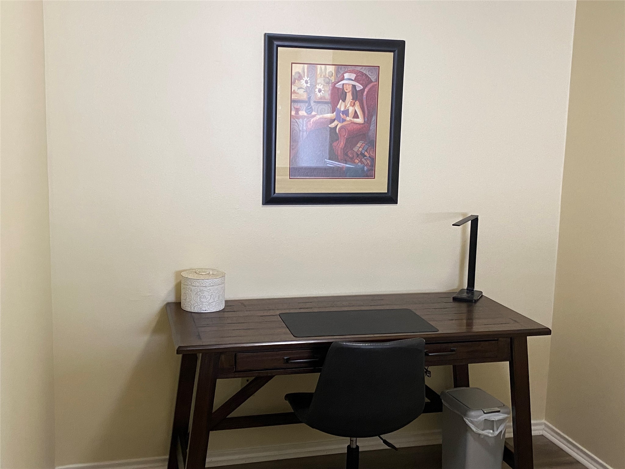 13011 Peppergate Lane Houston, TX 77044 - Photo 15 of 22 a view of a workspace with furniture