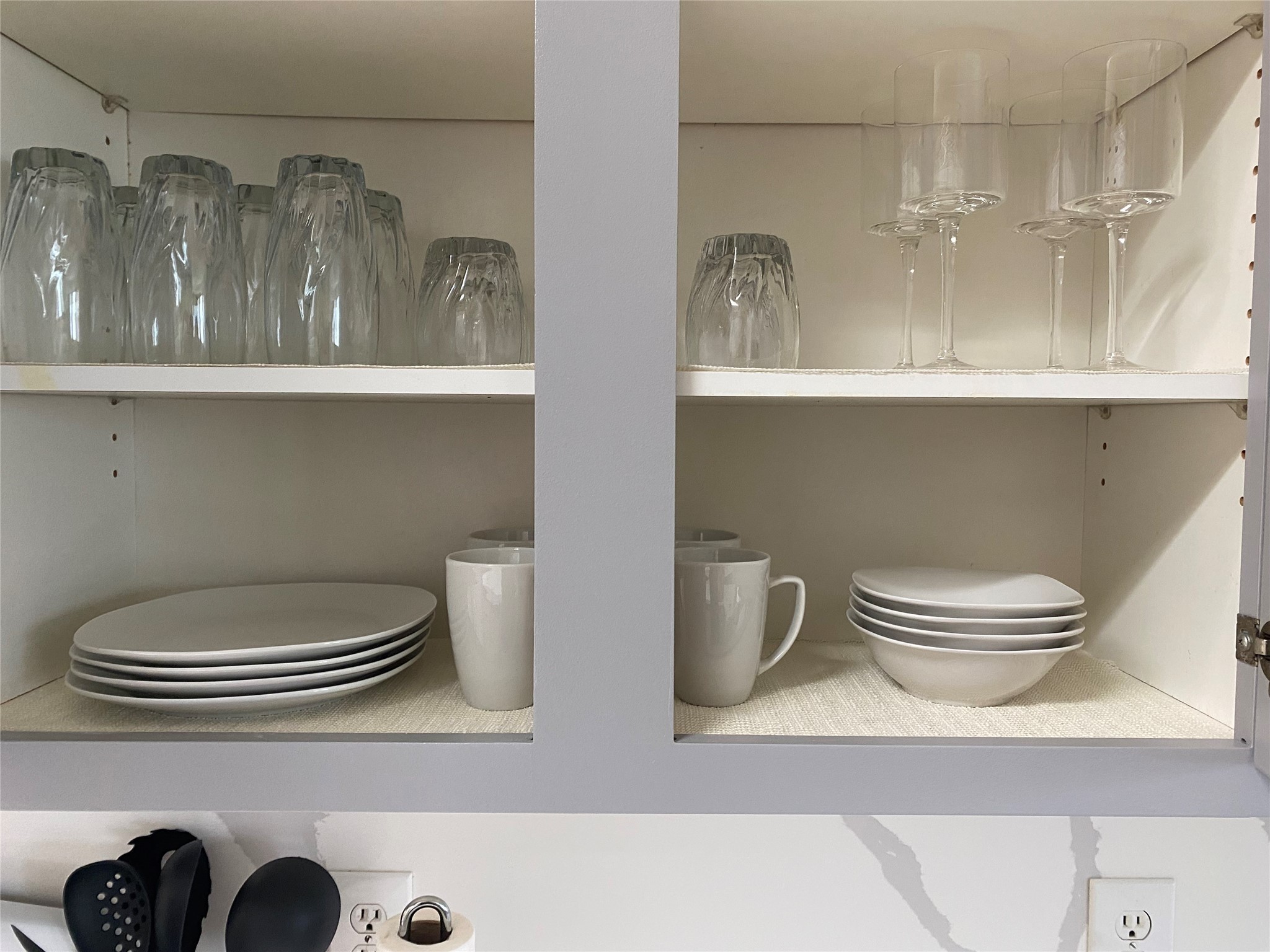13011 Peppergate Lane Houston, TX 77044 - Photo 7 of 22 a bathroom with a toilet and a sink