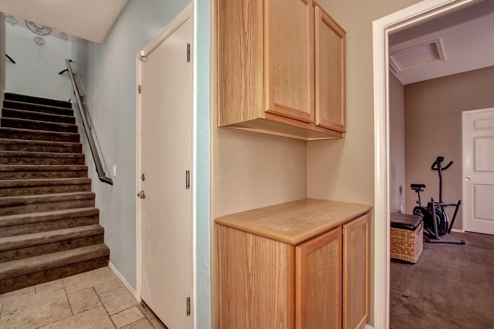 462 North Citrus Lane Gilbert, AZ 85234 - Photo 15 of 44 Just outside of guest bed #1