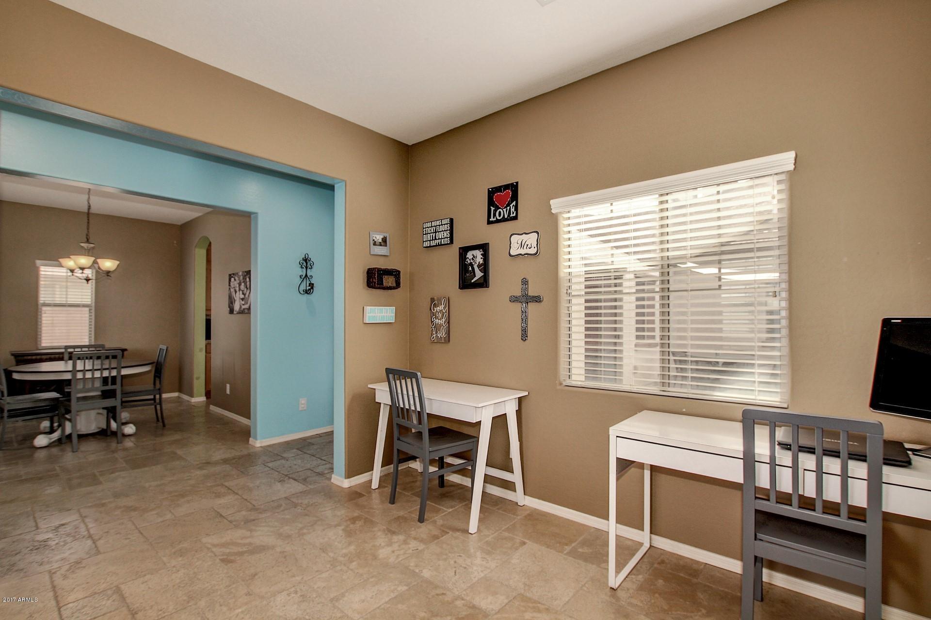 462 North Citrus Lane Gilbert, AZ 85234 - Photo 6 of 44 0007-Citrus - 462 (7)