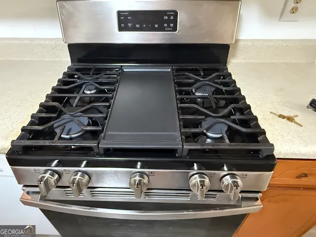 a close view of stove top oven