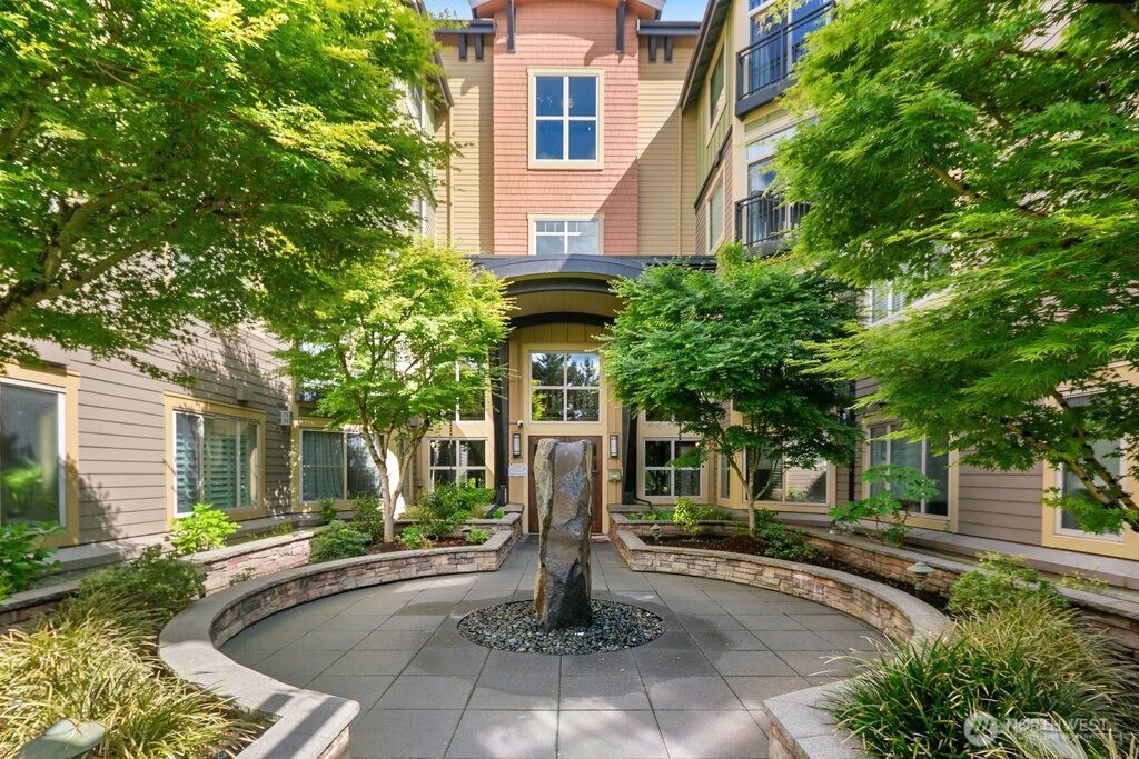 15730 116th Avenue Northeast, Unit 305 Bothell, WA 98011 - Photo 31 of 39