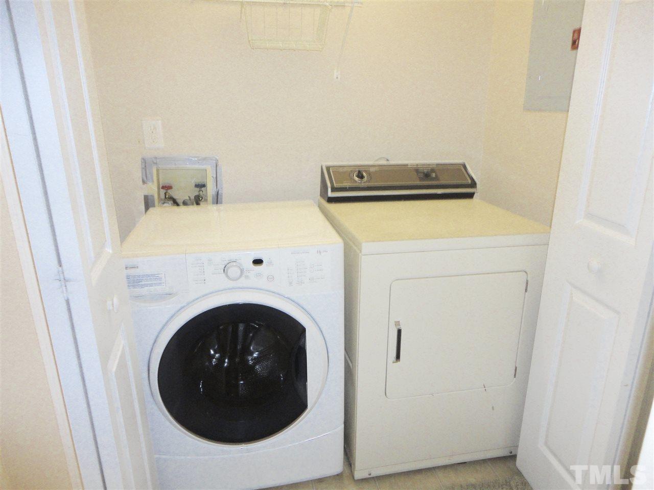 1111 Parkridge Lane, Unit 103 Raleigh, NC 27605 - Photo 11 of 22