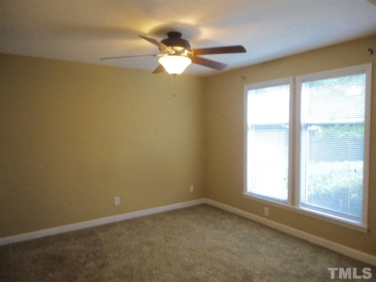 1111 Parkridge Lane, Unit 103 Raleigh, NC 27605 - Photo 8 of 22