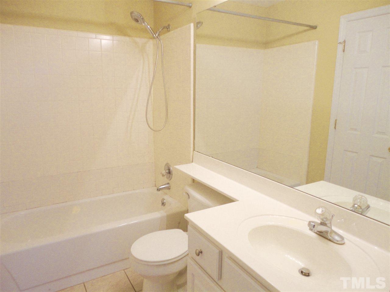 1111 Parkridge Lane, Unit 103 Raleigh, NC 27605 - Photo 10 of 22