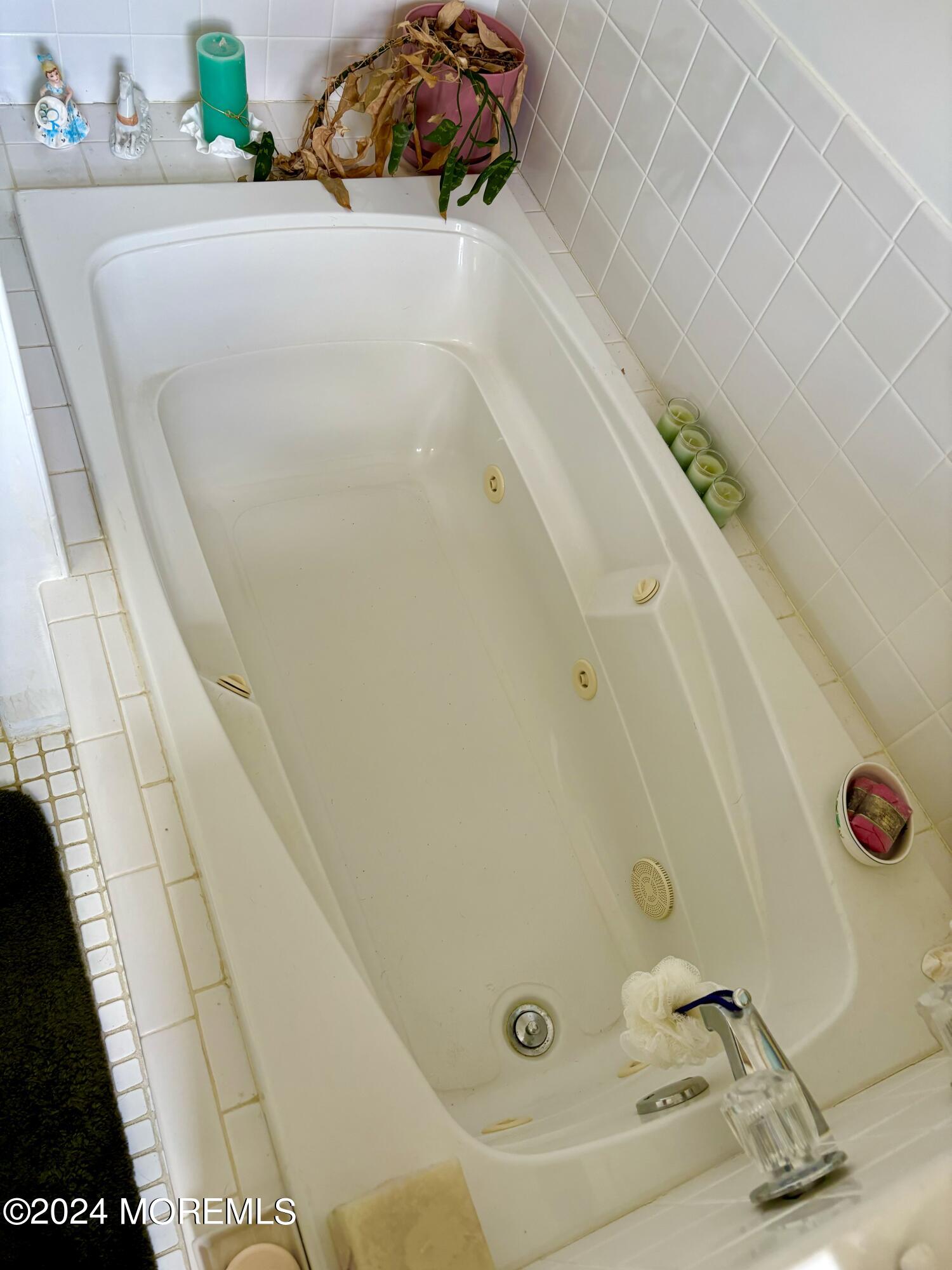 698 Colts Neck Road Freehold, NJ 07728 - Photo 31 of 48 Master Bath Jetted Tub