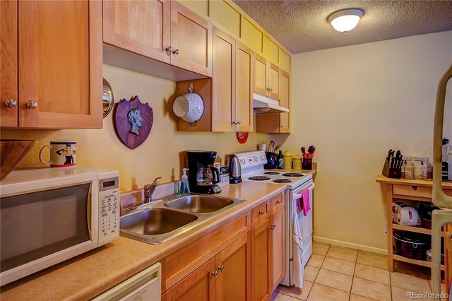 $162,500 | 2500 South York Street, Unit 415, Denver, CO 80210