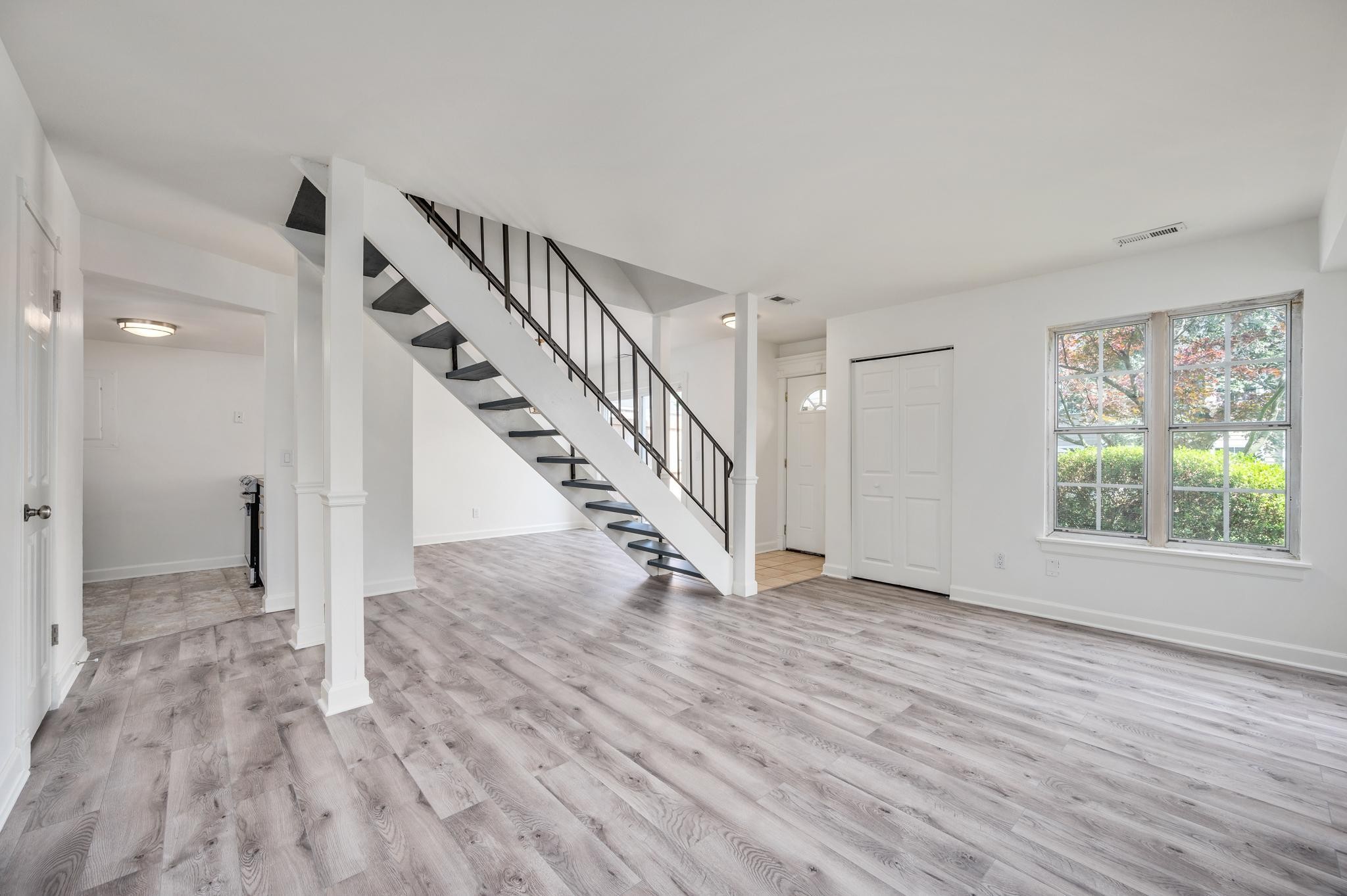 1506 Granville Road Franklin, TN 37064 - Photo 3 of 21 Gallery Image 3
