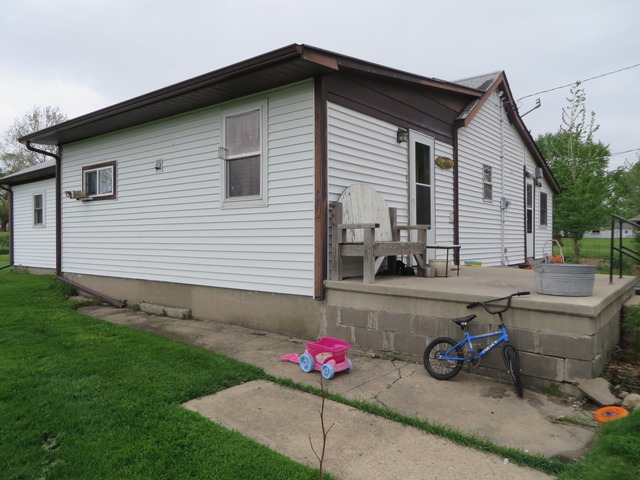214 South West Street Wyanet, IL 61379 - Photo 6 of 20
