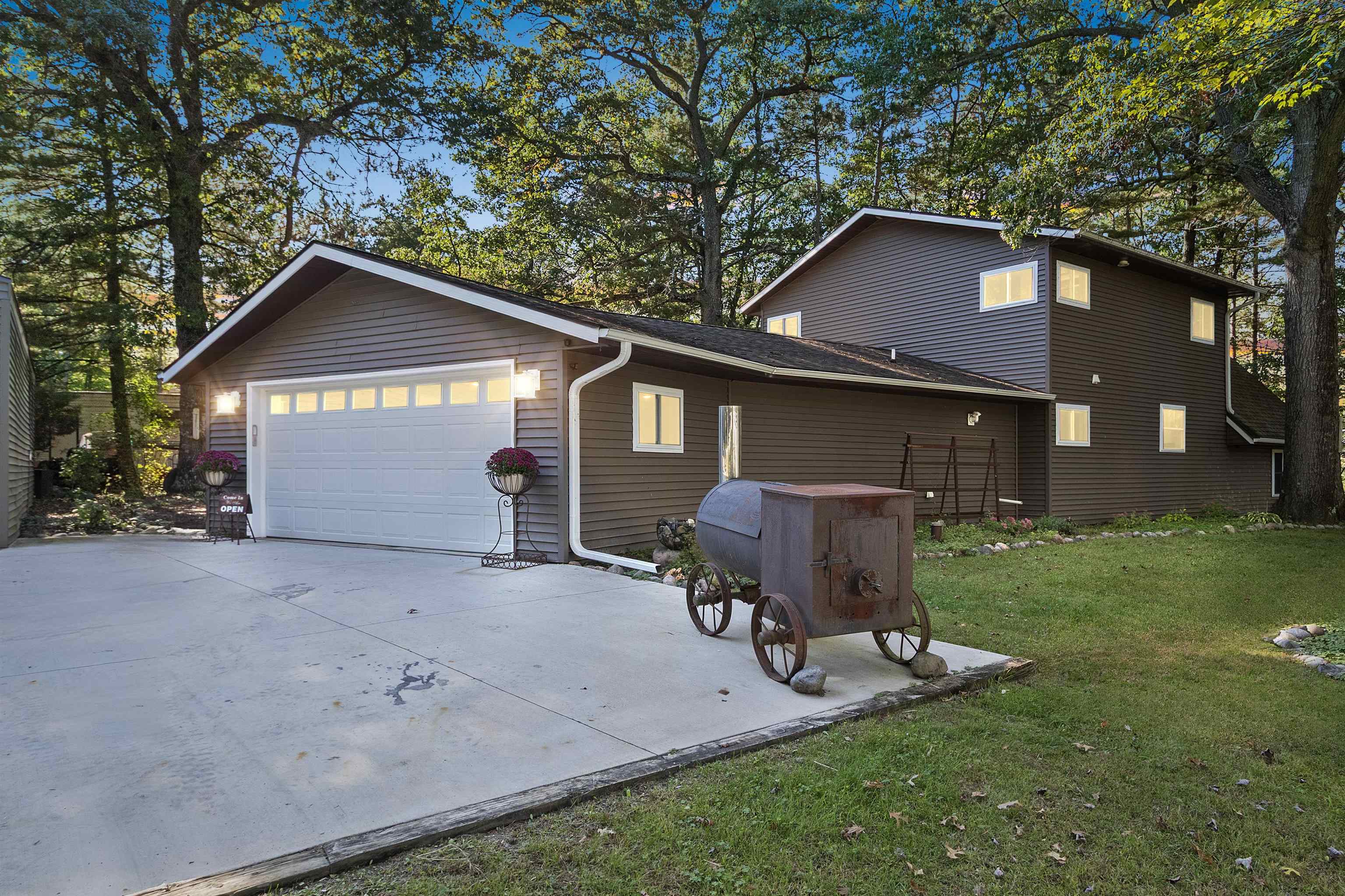 4935 Spirea Road Oconto, WI 54153 - Photo 1 of 1 Gallery Image 1