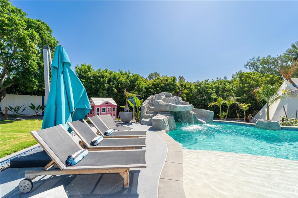 7337 La Soldadera Rancho Santa Fe, CA 92067 - Photo 52 of 60 a view of backyard with outdoor seating and green space