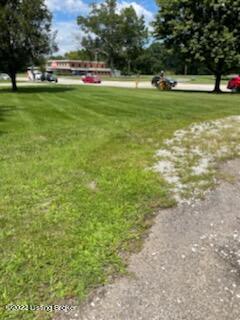 5172 Poplar Level Road Louisville, KY 40219 - Photo 19 of 23 Driveway can be accessed to the lot