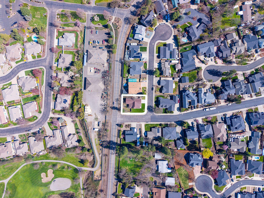 19 Pine Court Eagle Point, OR 97524 - Photo 36 of 41 DJI_20260317134329_0414_D-HDR-2copy