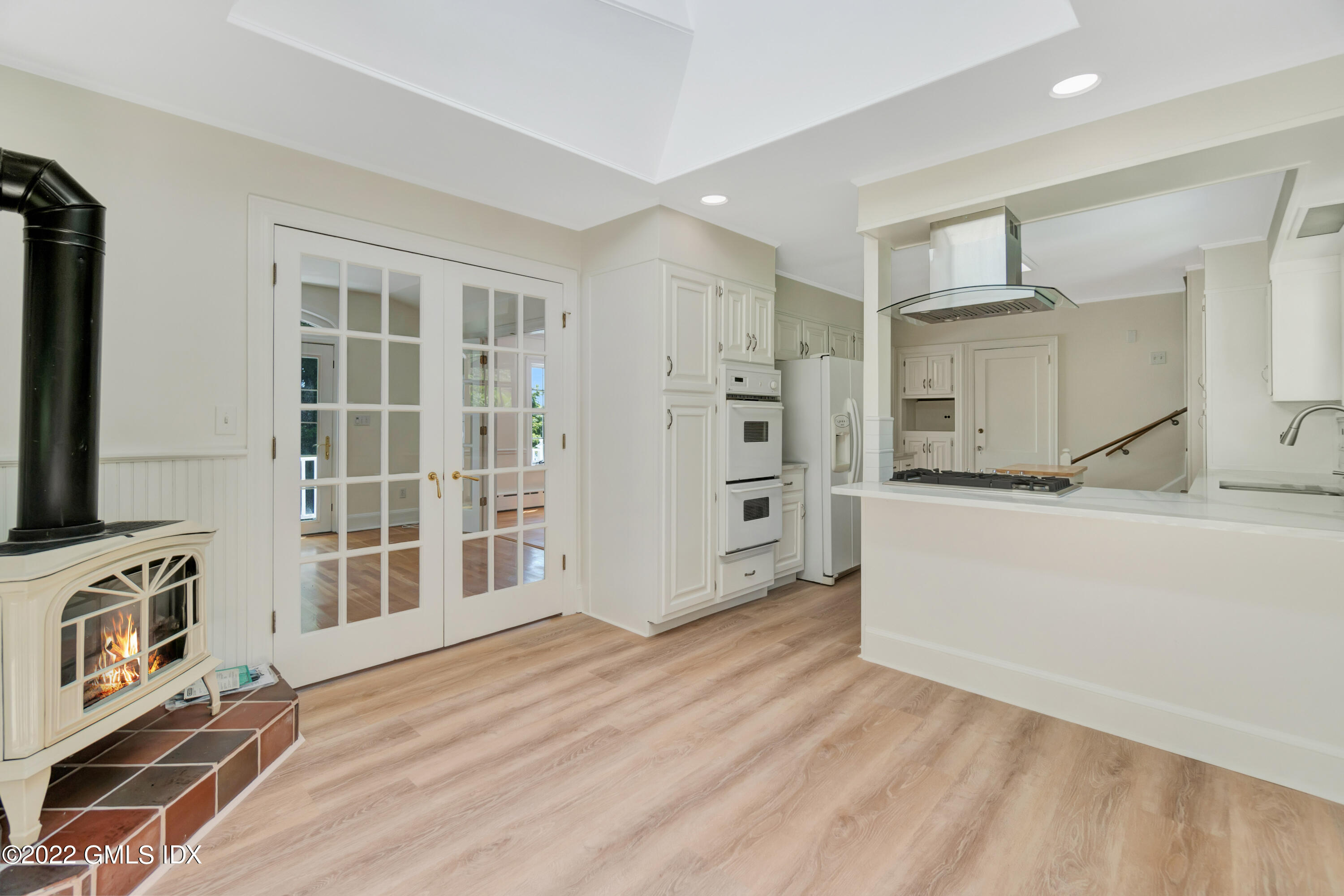 10 Perkley Lane Riverside, CT 06878 - Photo 7 of 25 DSC01347
