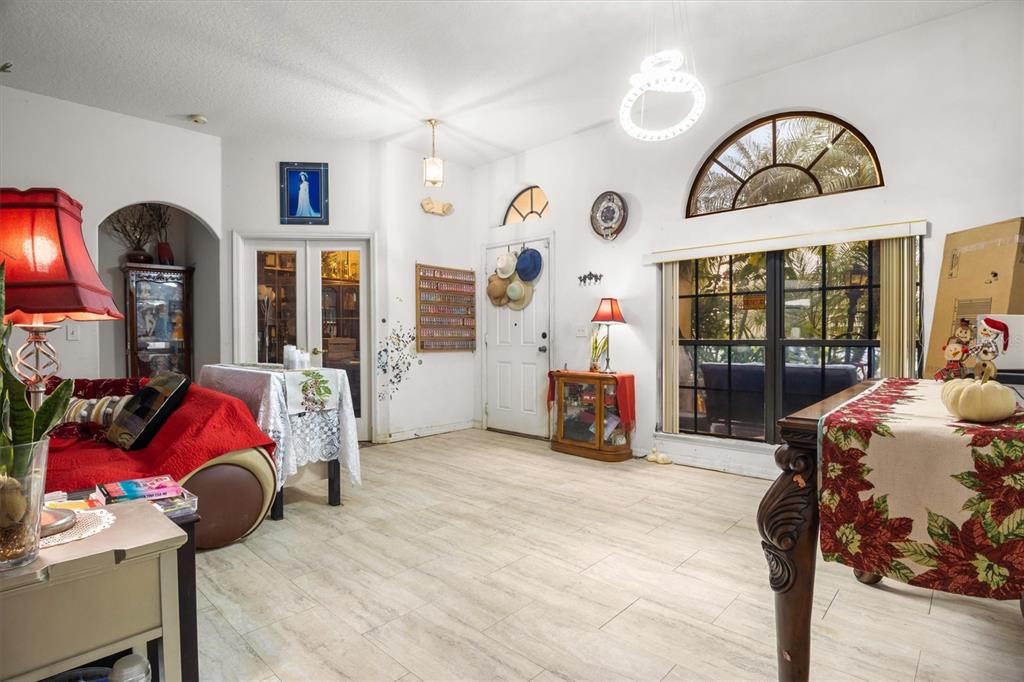 428 Coventry Road Davenport, FL 33897 - Photo 3 of 28