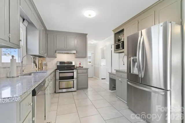 $535,000 | 122 East C J Thomas Road, Monroe, NC 28110