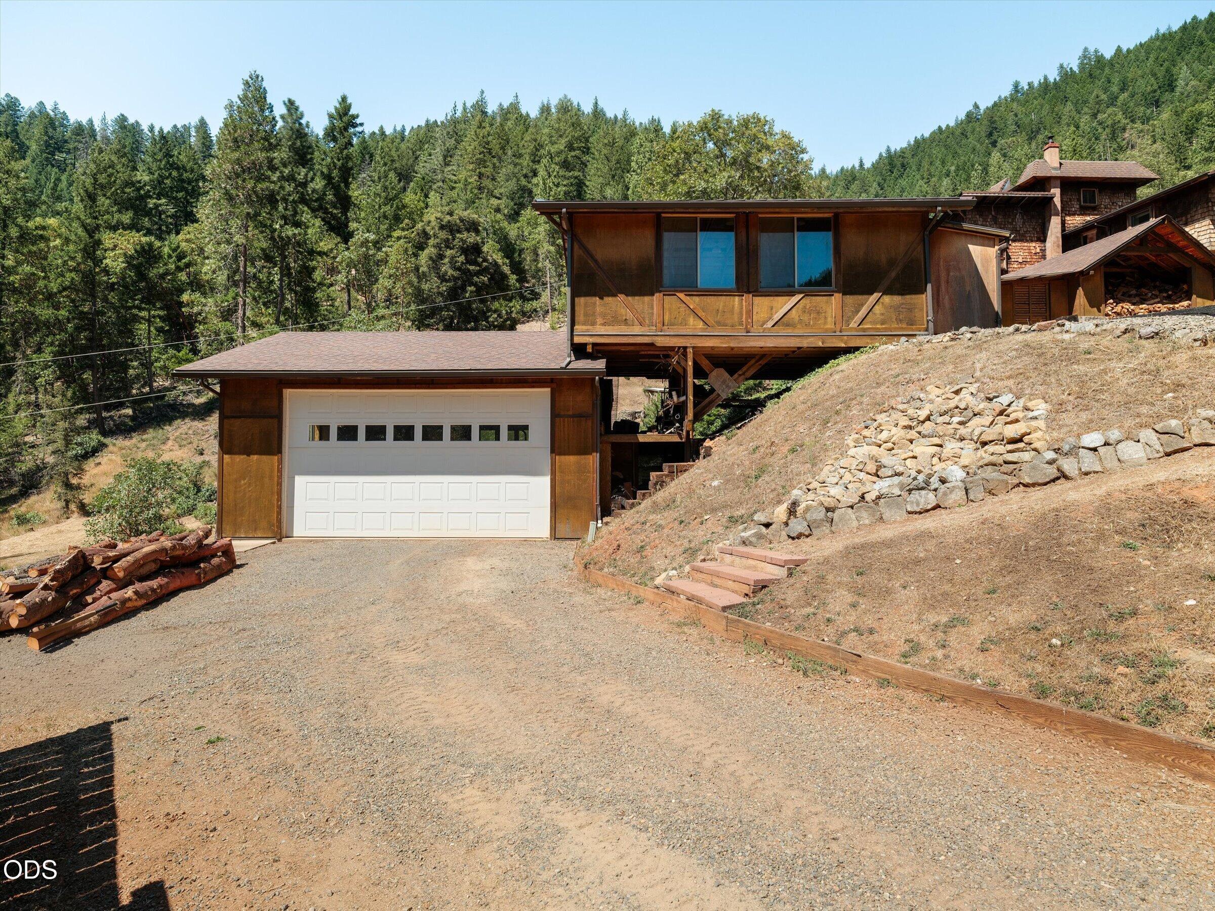 2603 Winona Road Grants Pass, OR 97526 - Photo 39 of 70