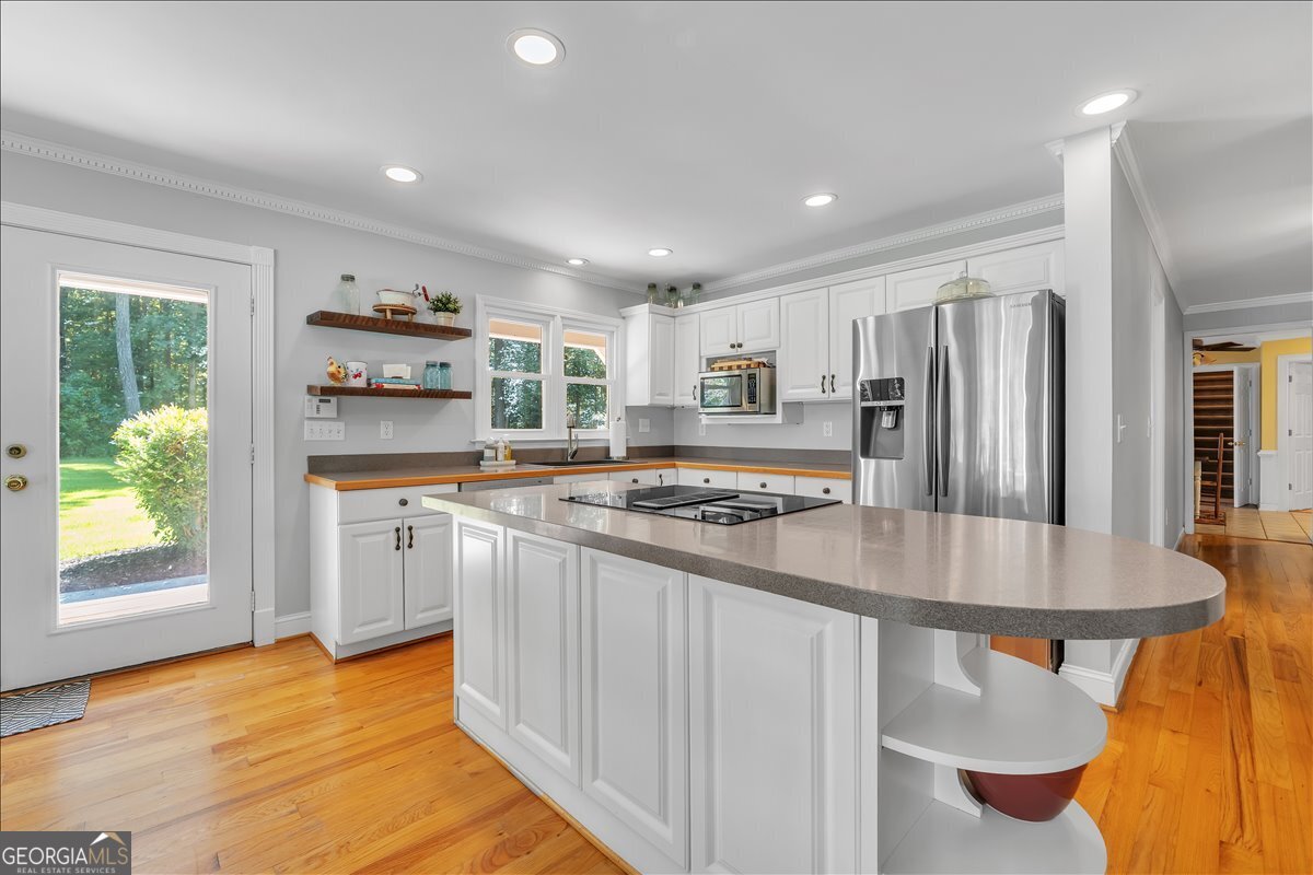 1251 S Trace Rutledge, GA 30663 - Photo 10 of 87