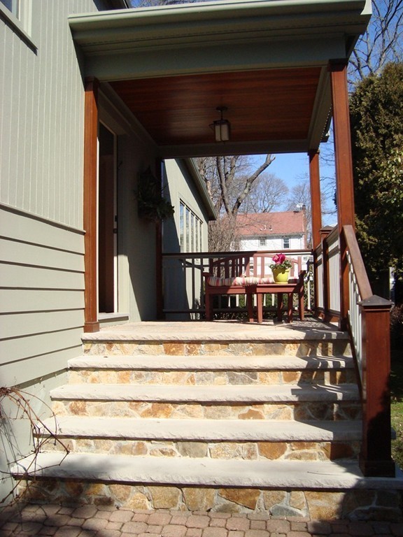 54 Bellevue Road Swampscott, MA 01907 - Photo 4 of 30 Gallery Image 4