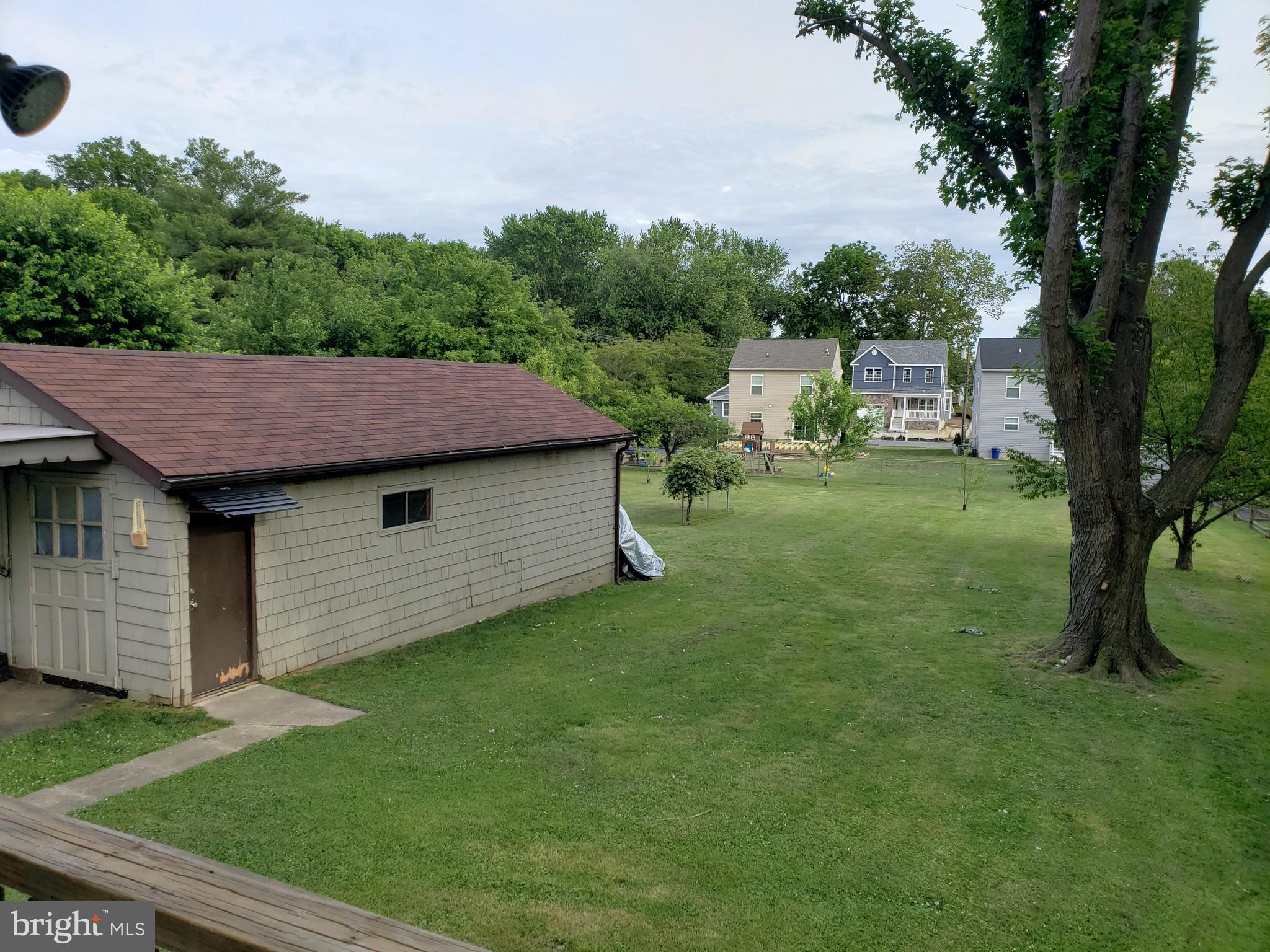 8103 Dogwood Road Baltimore, MD 21219 - Photo 31 of 33