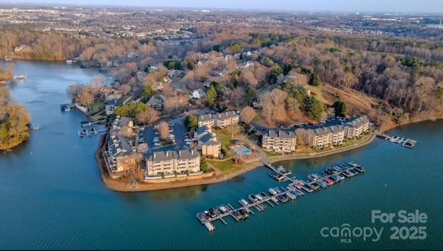 9801 Emerald Point Drive, Unit 2 Charlotte, NC 28278 - Photo 27 of 29 Gallery Image 27