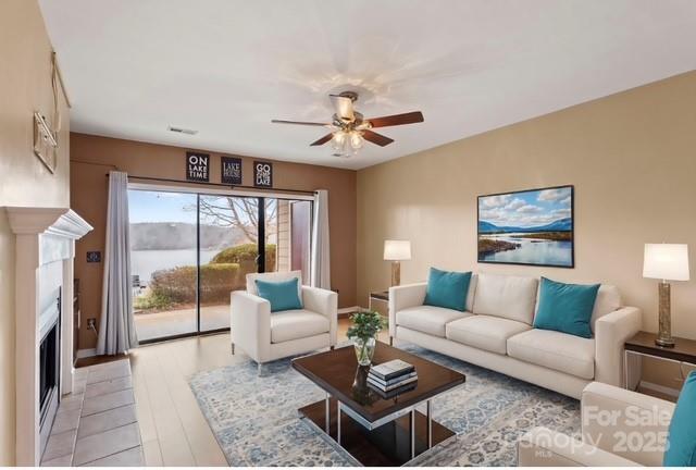 9801 Emerald Point Drive, Unit 2 Charlotte, NC 28278 - Photo 5 of 29 Gallery Image 5