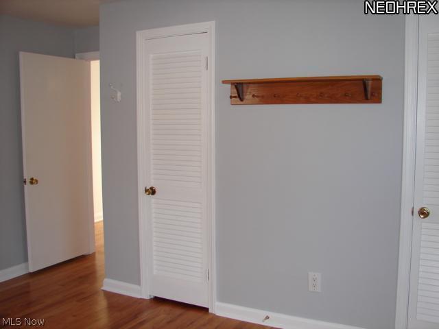 1215 Dorsh Road Cleveland, OH 44121 - Photo 15 of 19