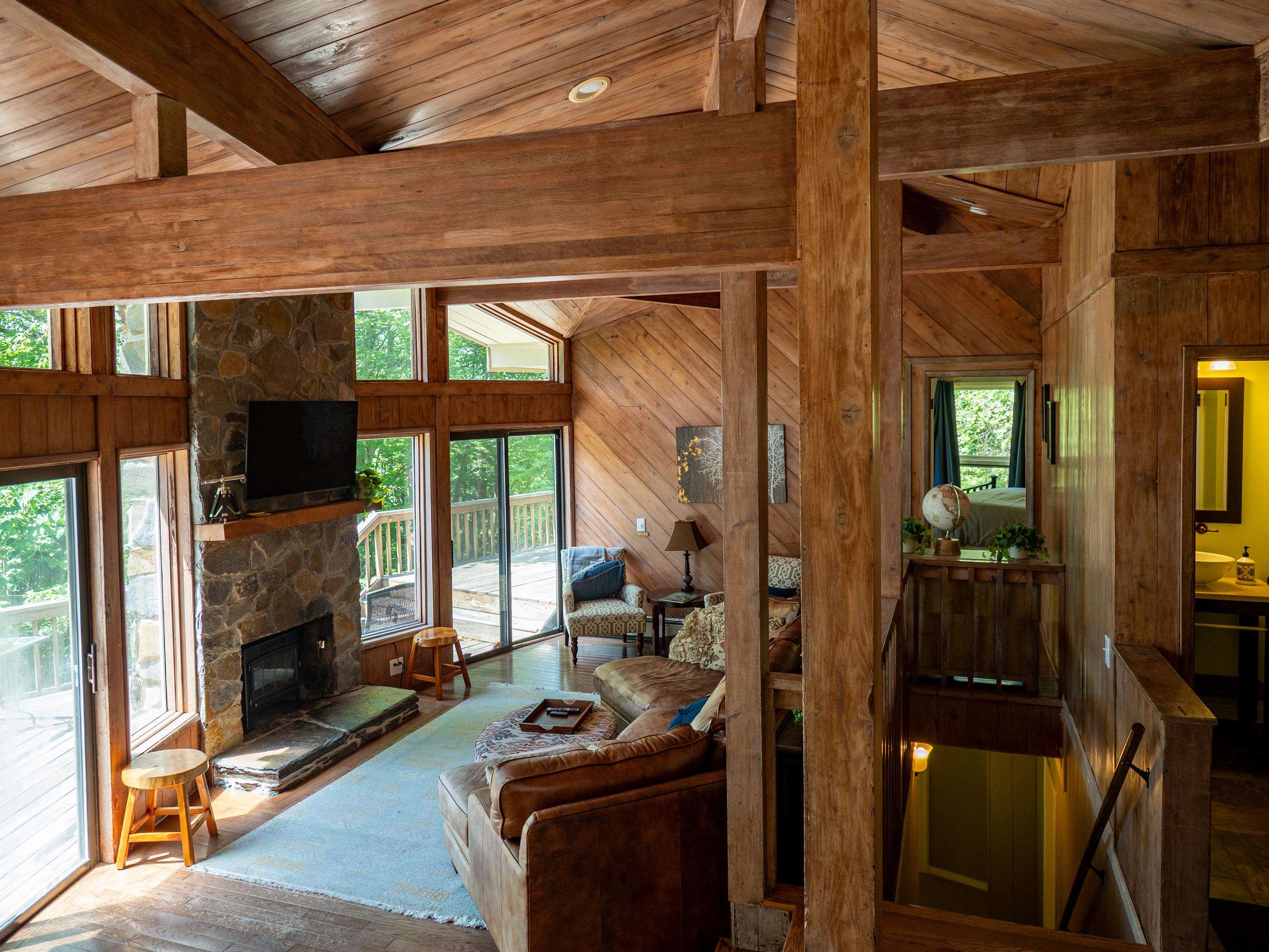 166 Robbins Hill Lane Hartford, VT 05059 - Photo 15 of 39