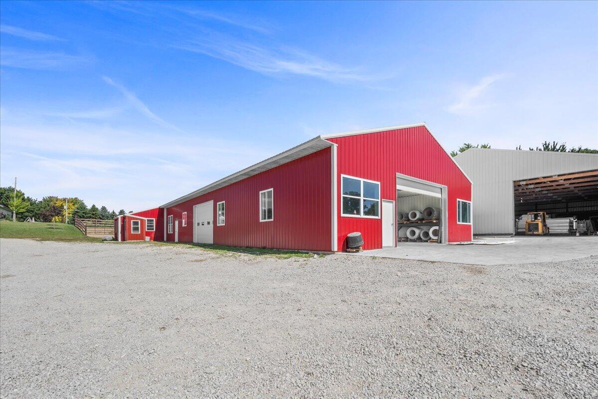 W1731 Kiel Road Elkhart Lake, WI 53020 - Photo 15 of 50 Entrance to shop