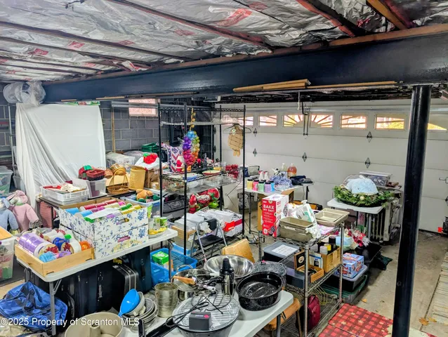 a room filled with lots of different kinds of flowers