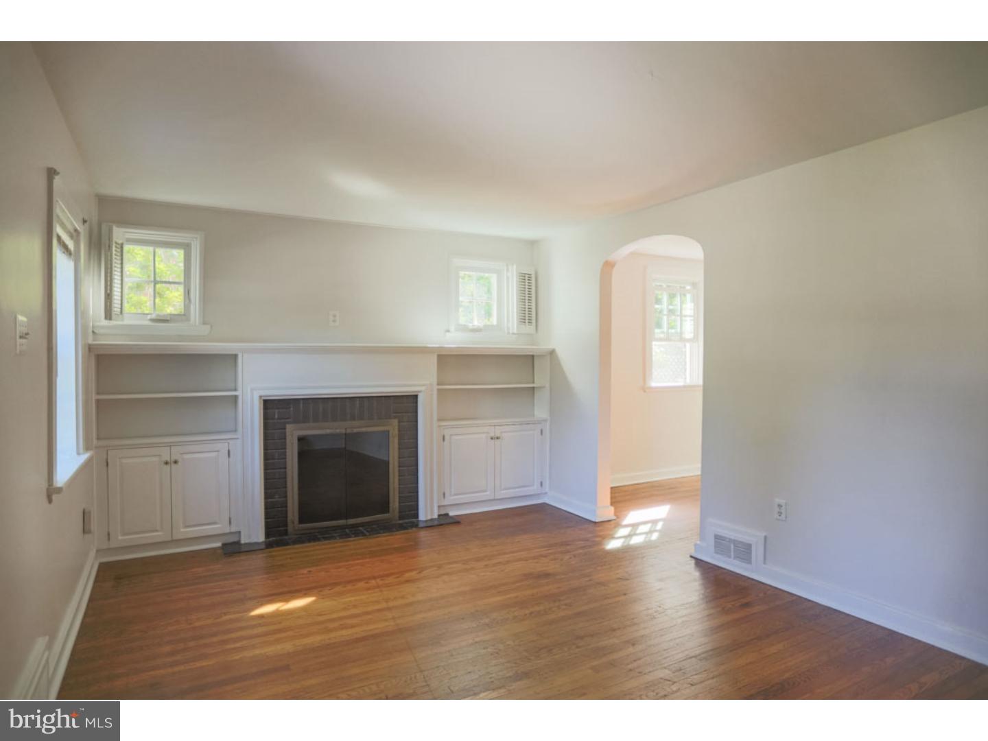 1015 Old Lancaster Road Berwyn, PA 19312 - Photo 5 of 25 Living Room