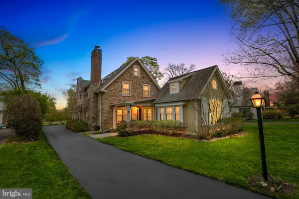 $724,900 | 221 North Bent Road, Wyncote, PA 19095