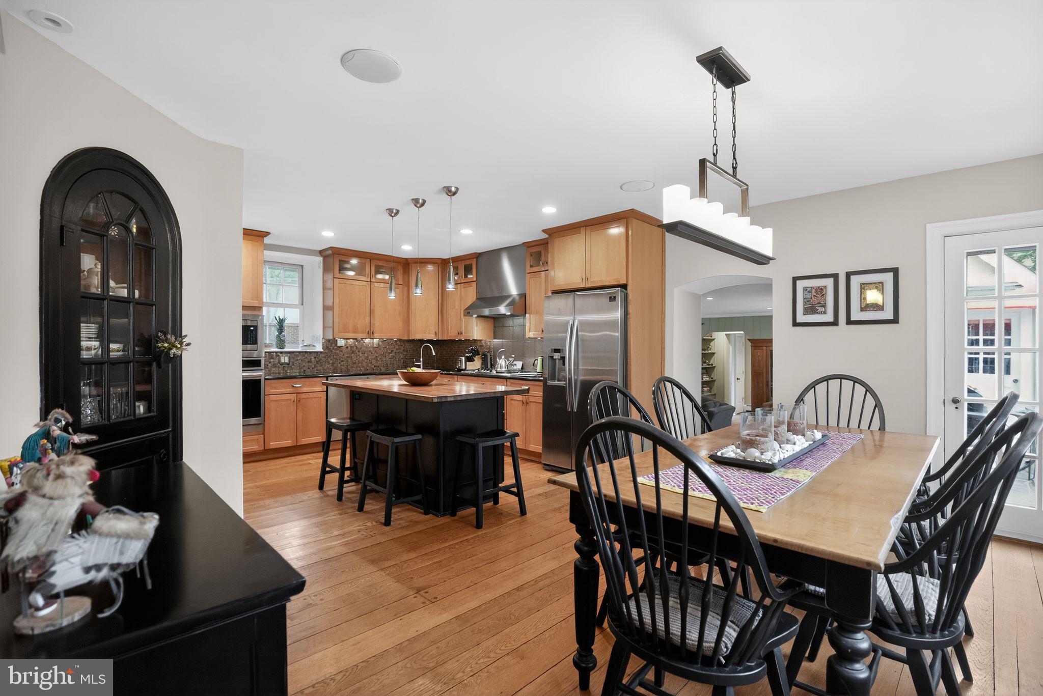 221 North Bent Road Wyncote, PA 19095 - Photo 15 of 42 Breakfast Room with Built-in cupboard