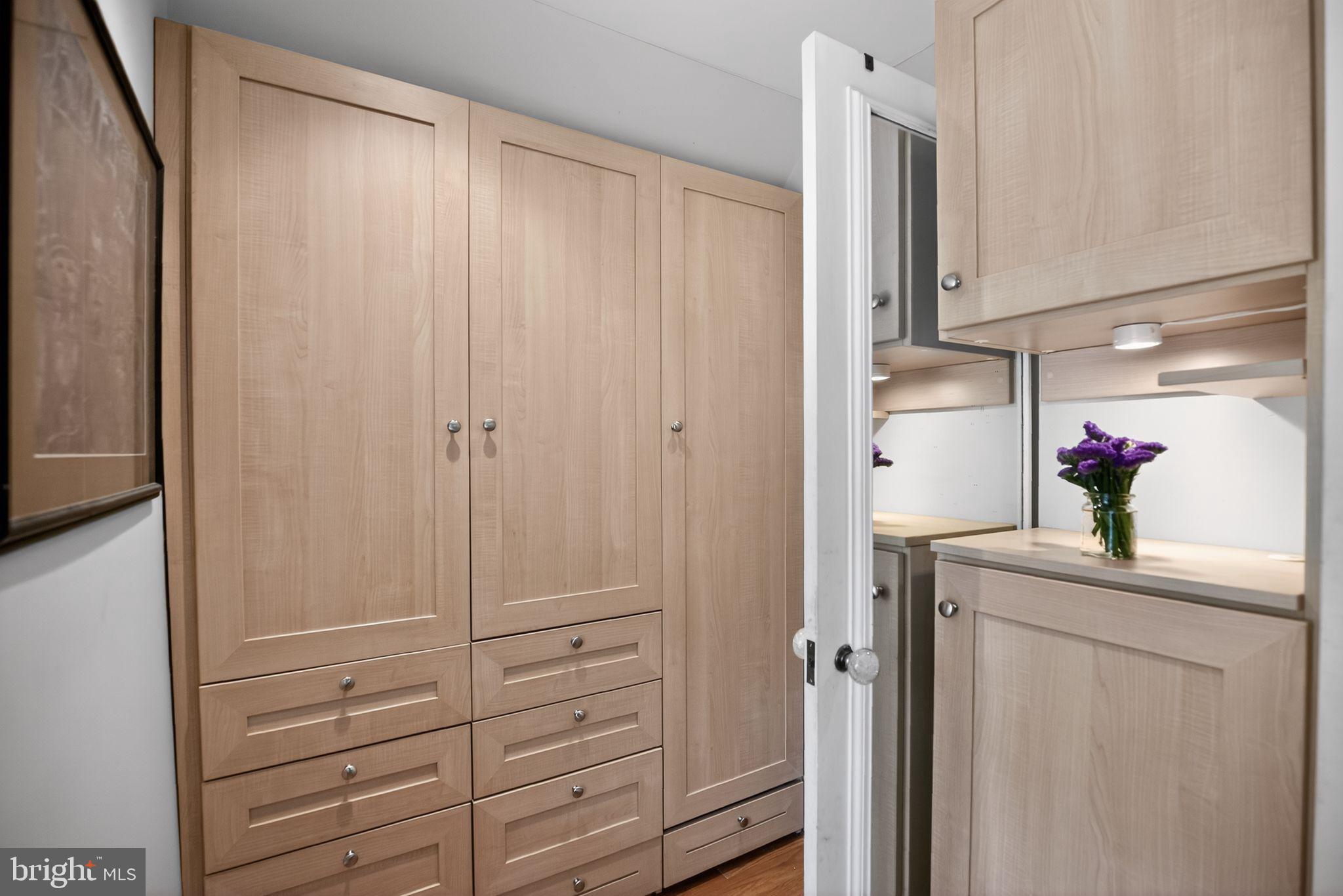 221 North Bent Road Wyncote, PA 19095 - Photo 23 of 42 Dressing Room area in primary bedroom