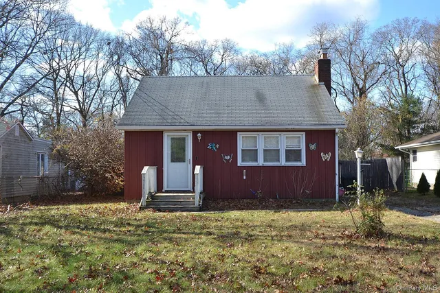 $399,999 | 254 Dare Road, Selden, NY 11784