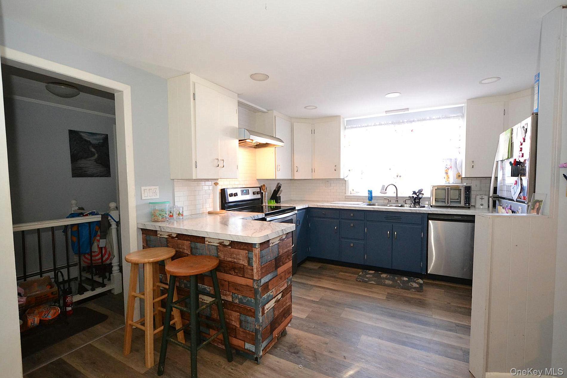 254 Dare Road Selden, NY 11784 - Photo 4 of 11