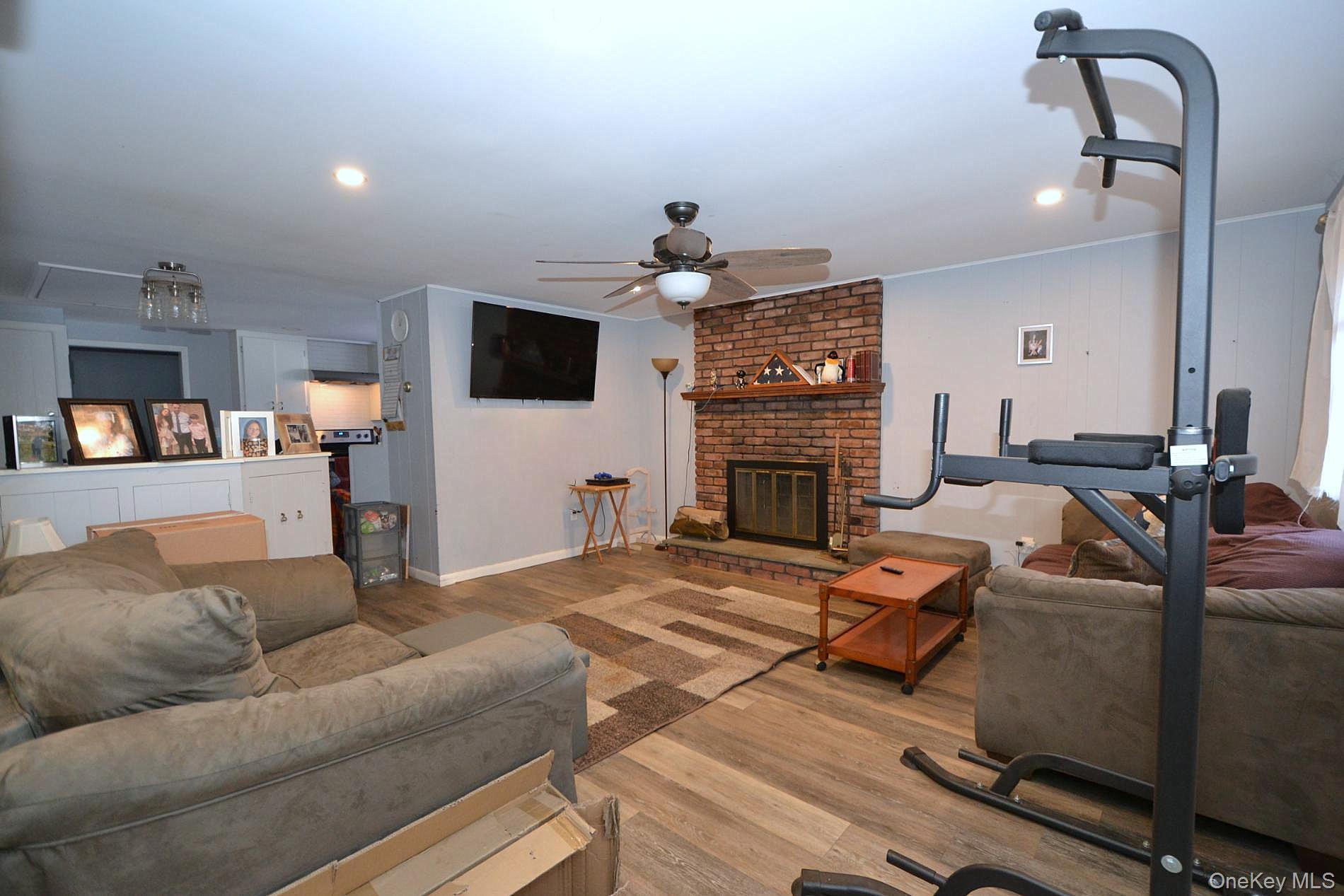 254 Dare Road Selden, NY 11784 - Photo 5 of 11