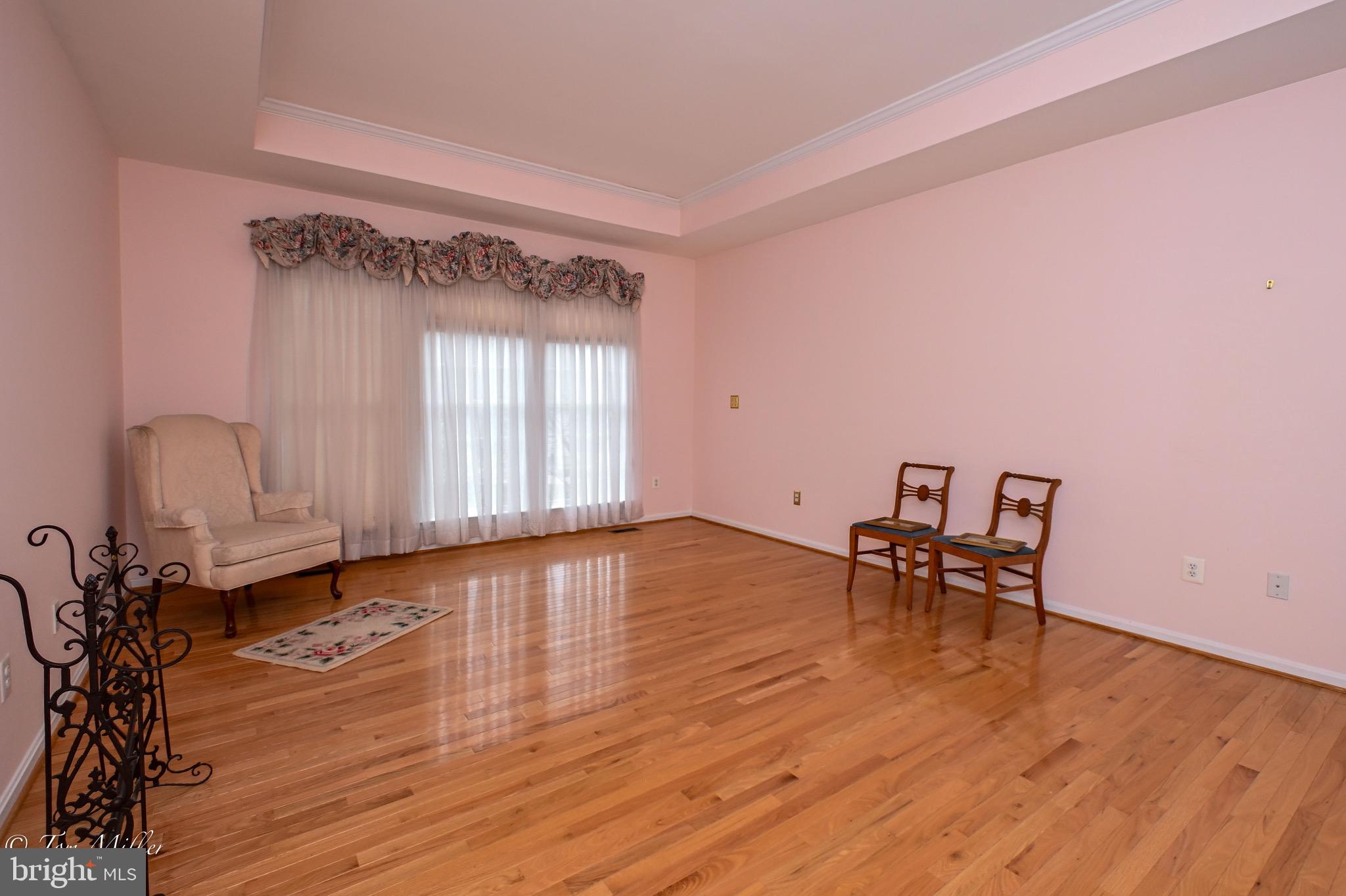 405 High Earls Road Westminster, MD 21158 - Photo 38 of 71 Primary bedroom on first floor, HW, lots of light