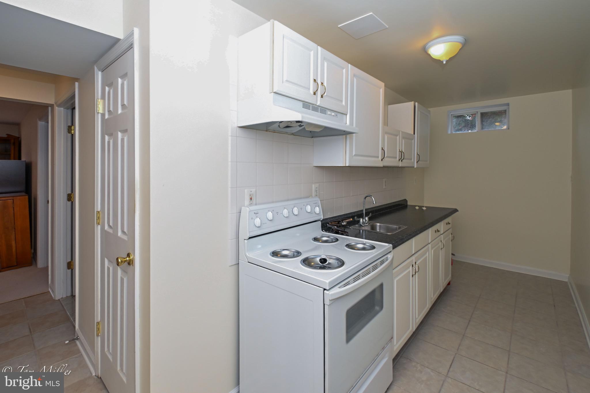 405 High Earls Road Westminster, MD 21158 - Photo 70 of 71 Kitchenette, lower level, in possible in-law suite