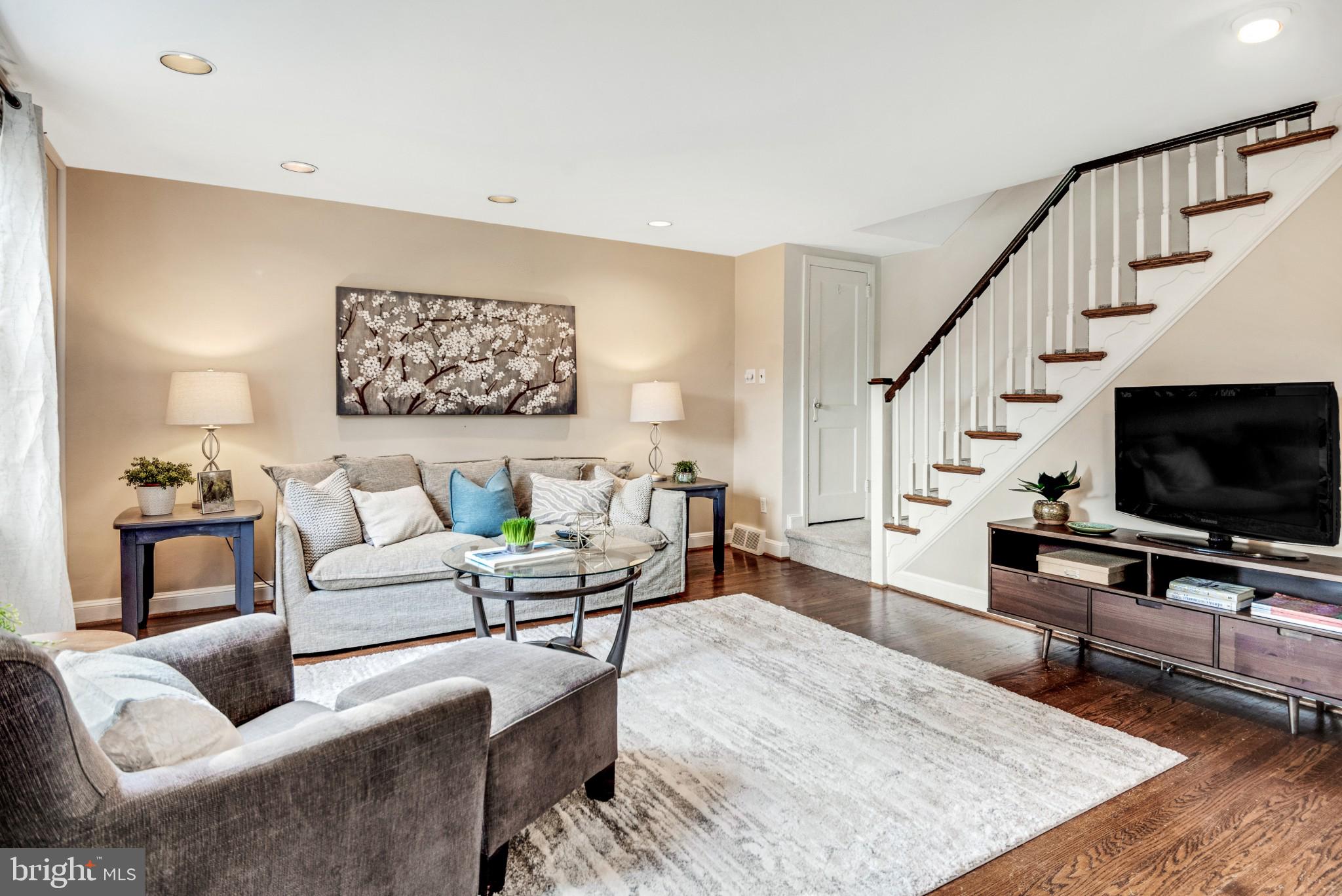 310 Earlington Road Havertown, PA 19083 - Photo 3 of 30 Spacious living room