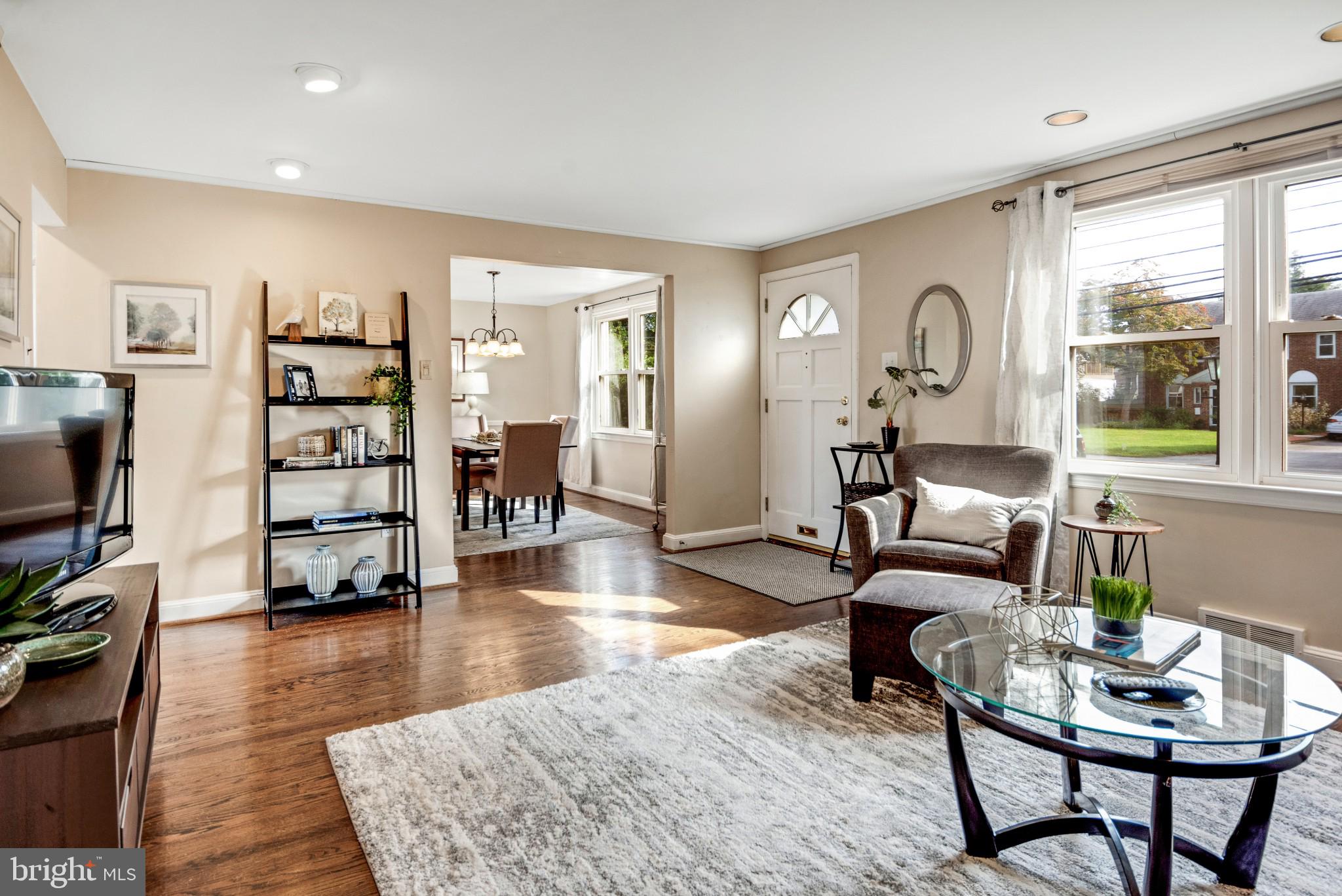 310 Earlington Road Havertown, PA 19083 - Photo 5 of 30 Floorplan has great flow with all rooms connecting