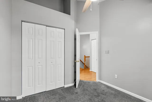 a view of a room with an empty space