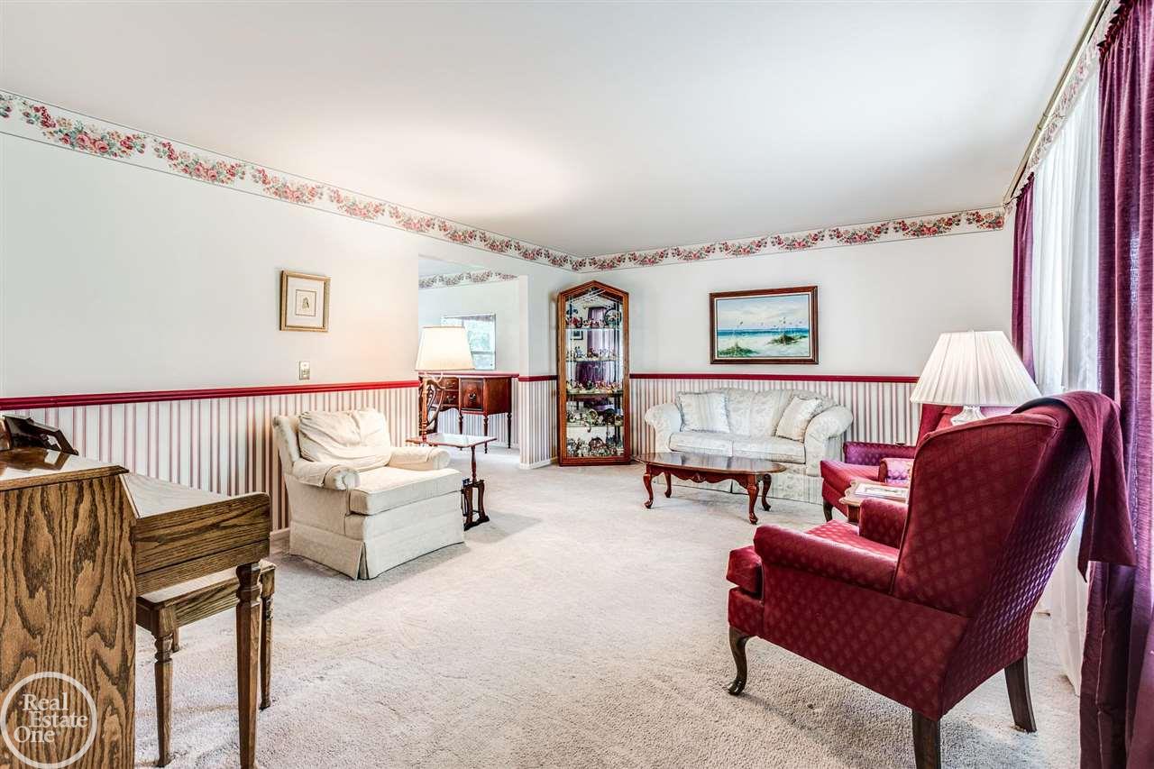 2950 Michigan Road Port Huron, MI 48060 - Photo 13 of 44 50053128-12.JPG